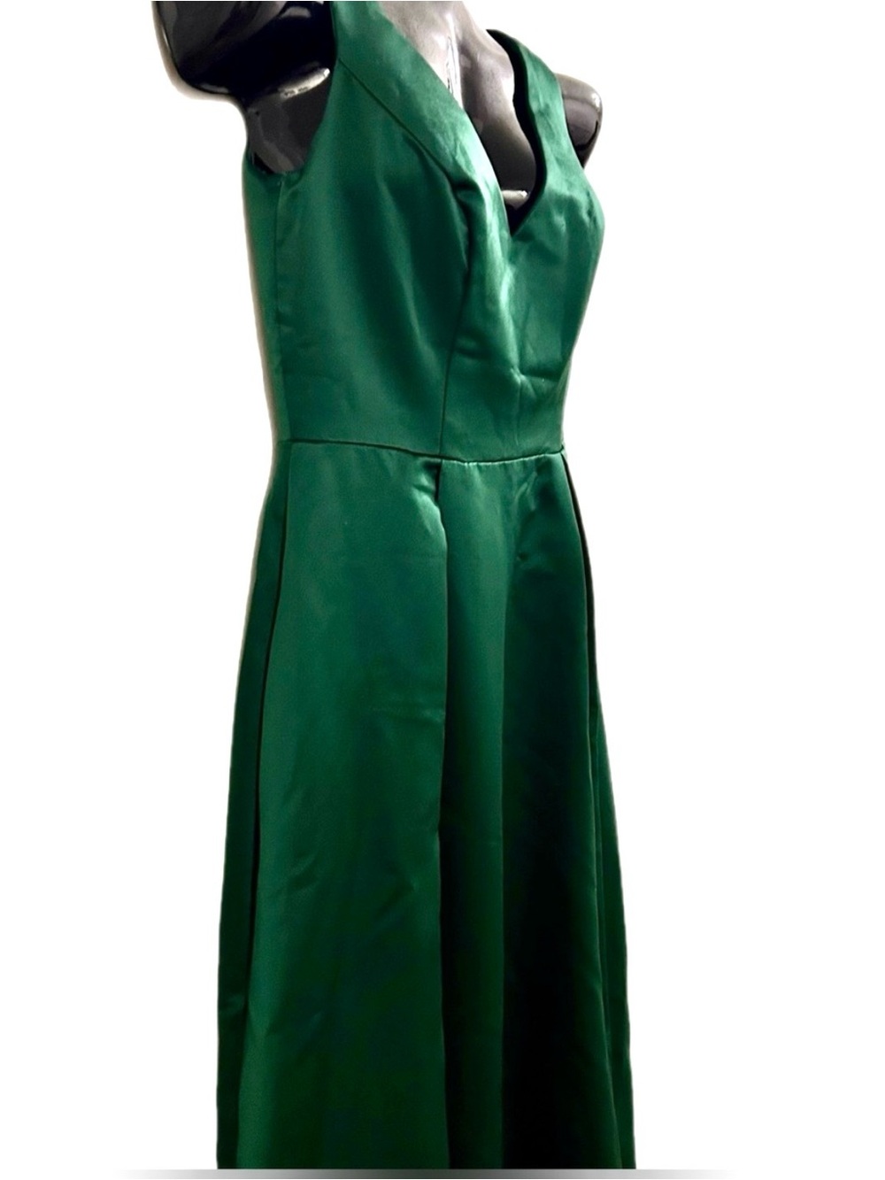 Emerald Green V-Neck Satin Evening Gown